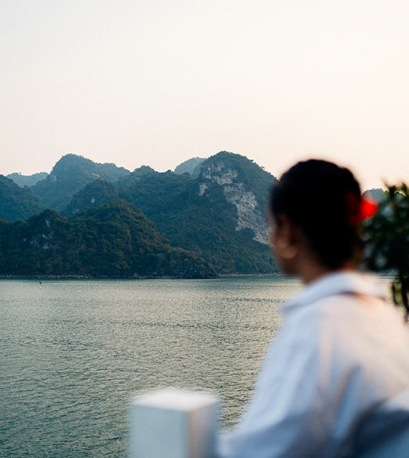 Benefits of Shoulder Season: Travel Data, Savings & Low-Stress Destinations 