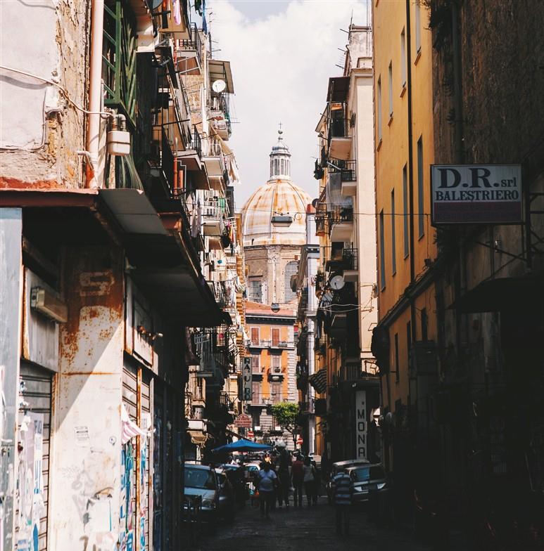 24 hours in Naples