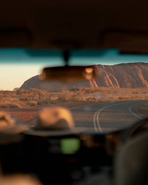 One Country Australia – Sydney – Ayers Rock – Port Douglas – Darwin – Kakudu National Park – Arnhem Land – Katherine