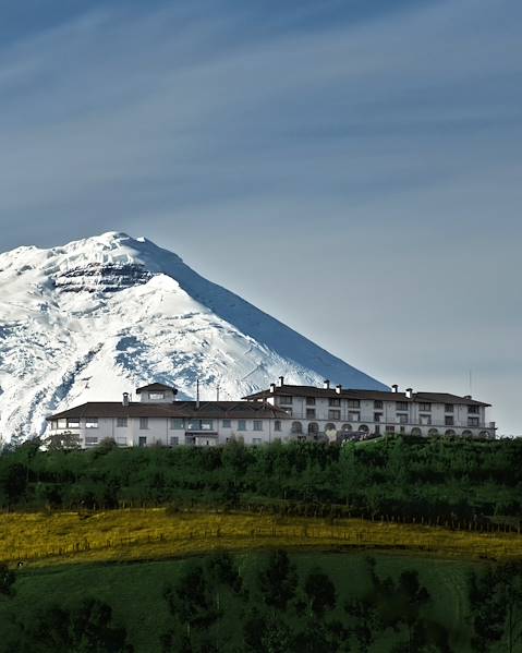 One Country Ecuador - Quito - Andes - Galapagos
