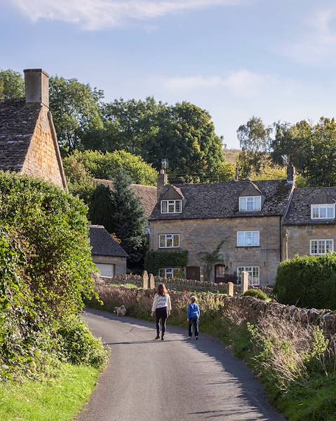 One Country The North of England,Edinburgh,The South of England,The Cotswolds,Scotland,London,England