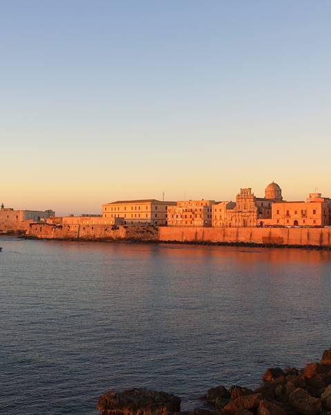 One Country Malta – Italy – Valletta – Sicily – Syracuse – Riposto