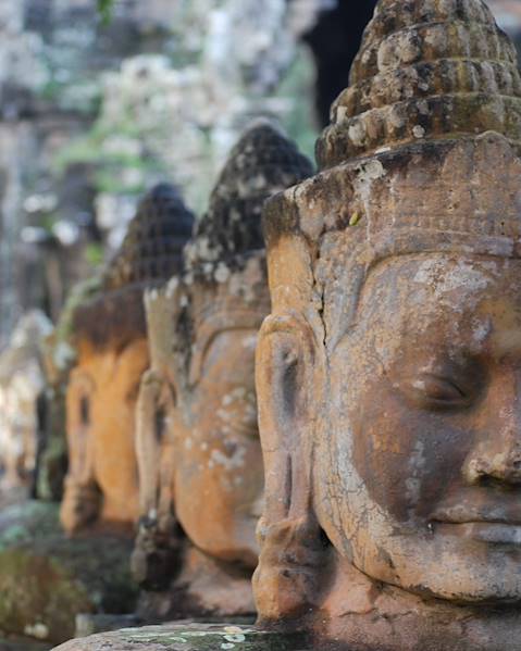 One Country Luang Prabang - Phnom Penh - Siem Reap - Angkor Wat