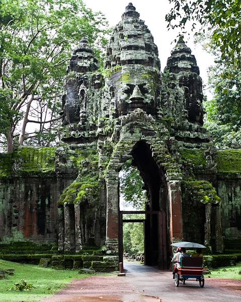 One Country Cambodia - Phnom Penh - Battambang - Angkor