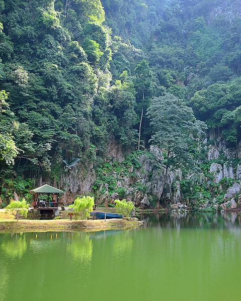 One Country Borneo ,Sabah