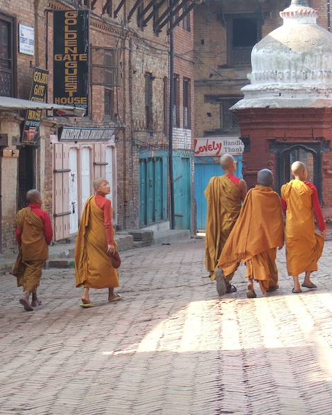 One Country Kathmandu - Bandipur - Pokhara - Birethanti - Majgaon - Dhampus