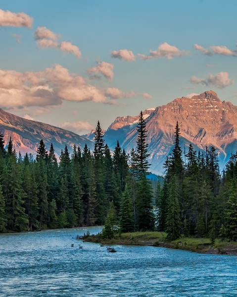 One Country USA – Canada – Wyoming – Montana – Yellowstone – Banff – Jasper – Vancouver – Seattle