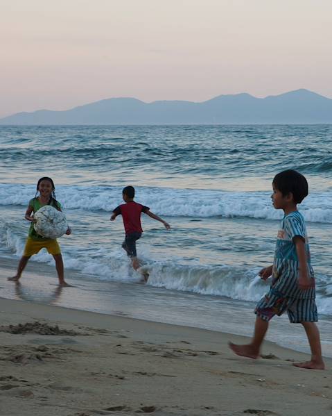 One Country Hanoi & Halong Bay ,Hoi An & Hue,Siem Reap & Angkor Wat