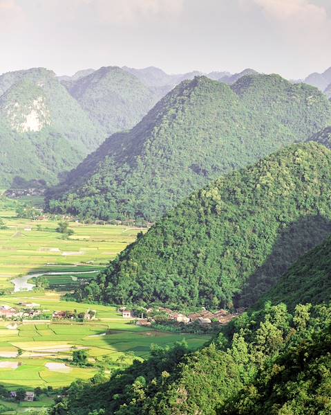One Country Hanoi & Halong Bay ,Sapa